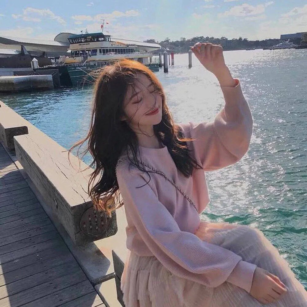 欠我十万零五千 海报